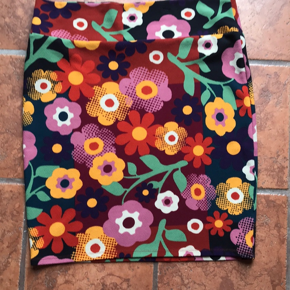 LulaRoe Cassie Skirt